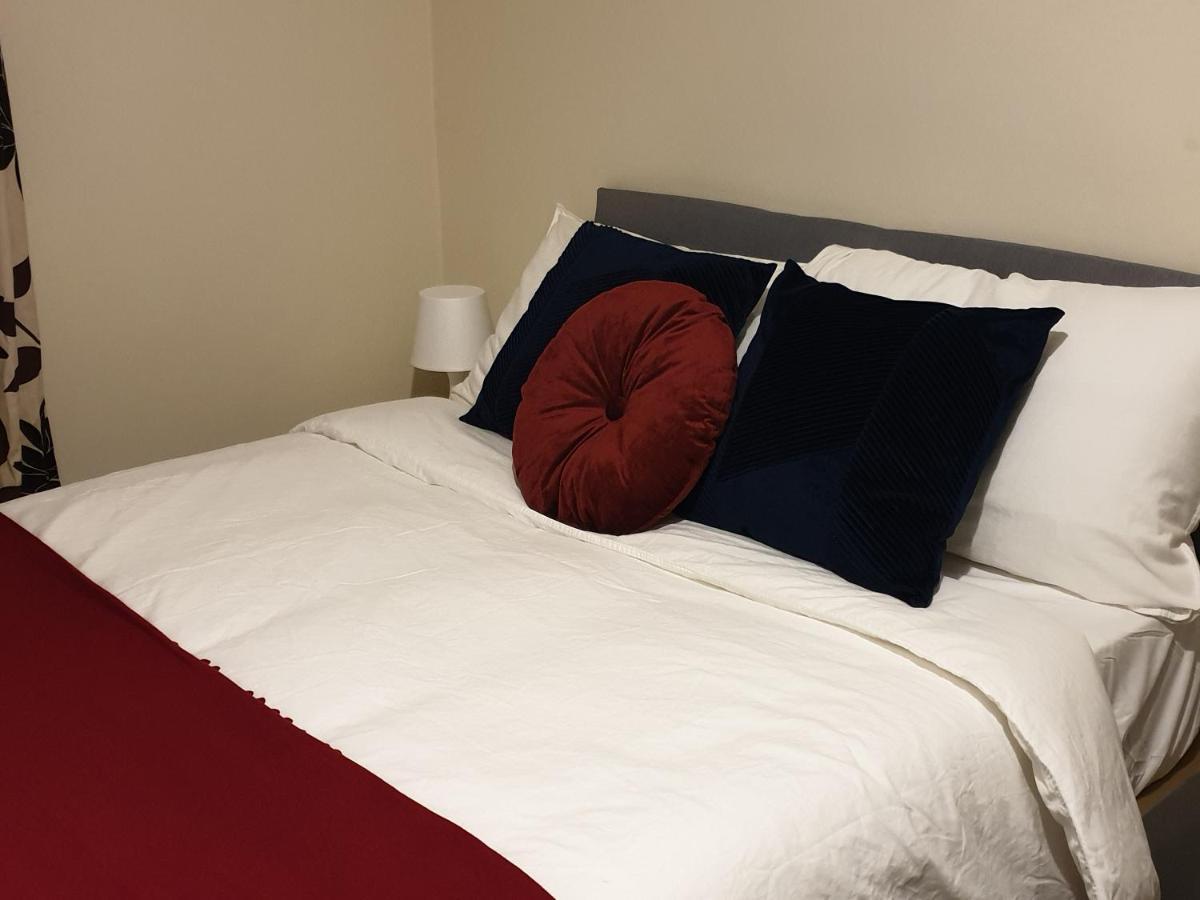 2 Bedroom Lovely Apartment In Woolwich Лондон Екстер'єр фото