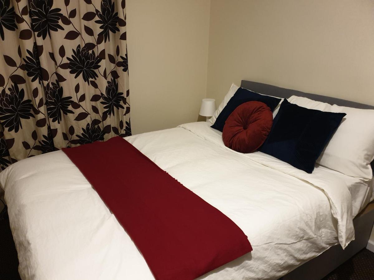 2 Bedroom Lovely Apartment In Woolwich Лондон Екстер'єр фото