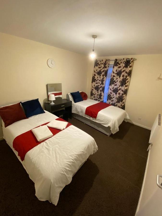 2 Bedroom Lovely Apartment In Woolwich Лондон Екстер'єр фото